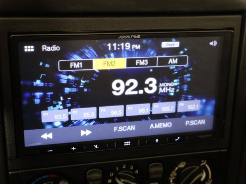 Used 2003 MAZDA MX-5 Miata image 26