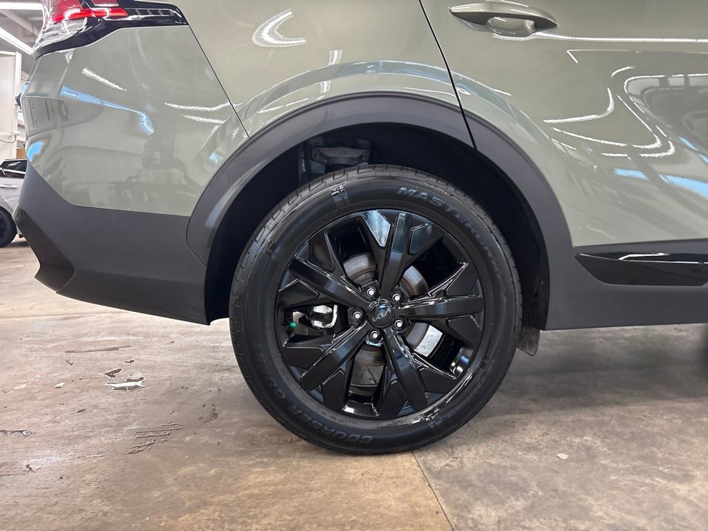 Certified 2025 Kia Sportage X-Line w/ Premium Package AWD/4WD image 31
