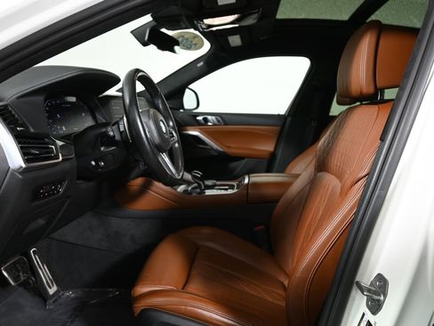Certified 2023 BMW X6 M50i w/ Dynamic Handling Package image 3