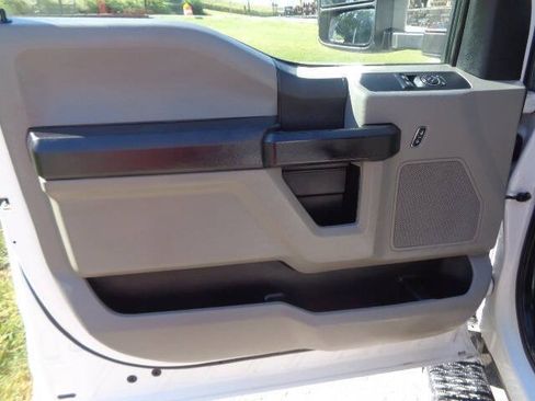Used 2019 Ford F550 4x4 Regular Cab Super Duty image 14