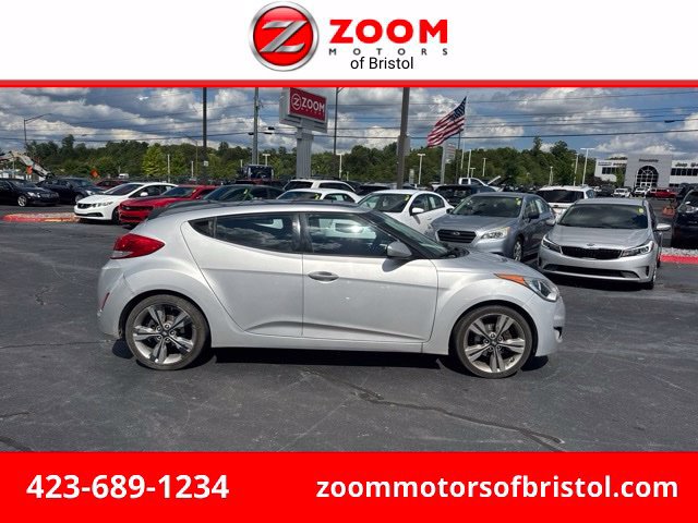 Used 2014 Hyundai Veloster w/ Style Package 02 FWD image 1