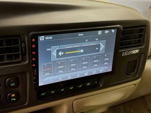 Used 2005 Ford Excursion Limited AWD/4WD image 13