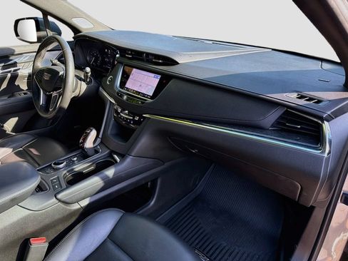 Used 2023 Cadillac XT5 Premium Luxury w/ Technology Package FWD image 34