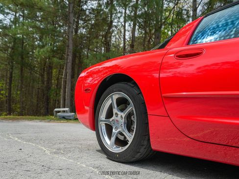 Used 2002 Chevrolet Corvette Coupe w/ Preferred Equipment Group2 RWD image 57