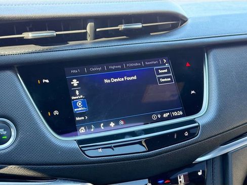 Used 2025 Cadillac XT6 Luxury image 32