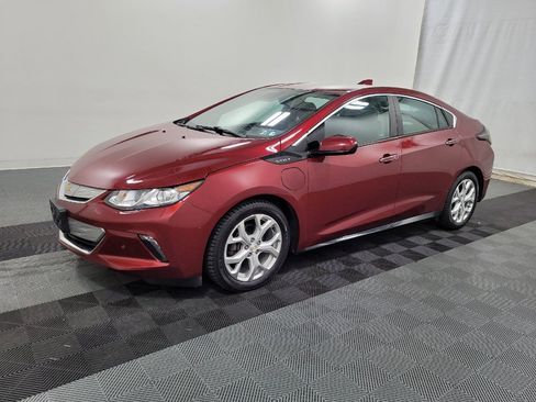 Used 2017 Chevrolet Volt Premier w/ Driver Confidence II Package FWD image 2