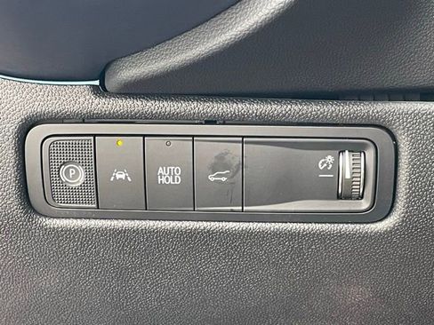 New 2025 Chevrolet Equinox EV LT image 26