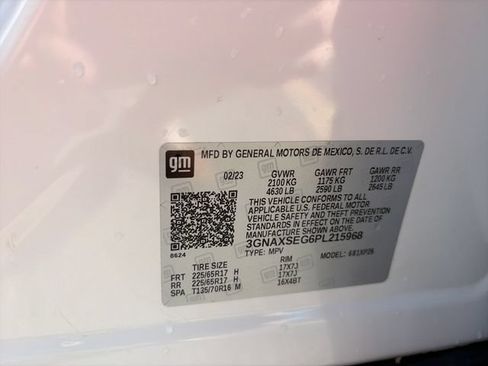 Used 2023 Chevrolet Equinox LS w/ Driver Confidence II Package AWD/4WD image 24