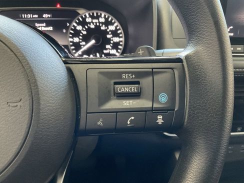 Used 2021 Nissan Rogue SV image 13