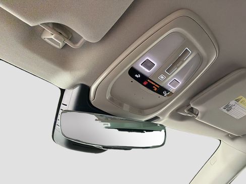 Certified 2024 Volvo XC90 B6 Plus AWD/4WD image 19