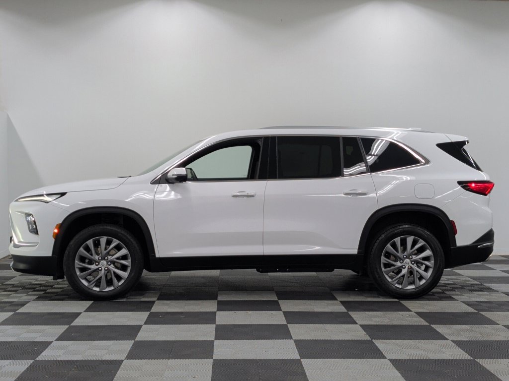 Used 2026 Buick Enclave Preferred FWD image 8