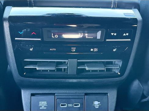 Used 2023 Acura MDX Advance image 27