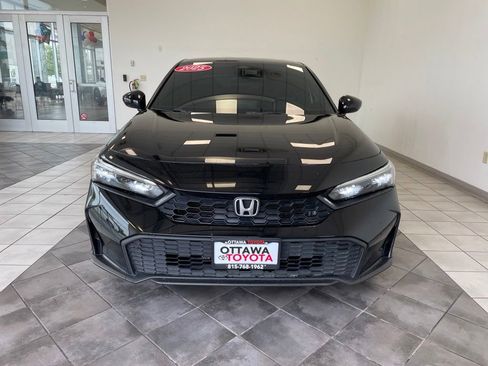 Used 2025 Honda Civic Sport image 3