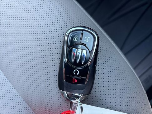 New 2026 Buick Envista Avenir image 41