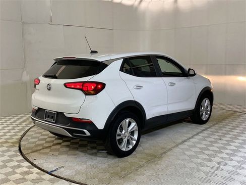 Used 2022 Buick Encore GX Preferred w/ Cold Weather Comfort Package image 17