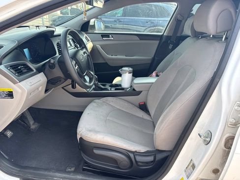 Used 2015 Hyundai Sonata SE FWD image 11