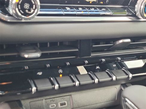 New 2026 GMC Canyon Elevation w/ Technology Package image 17