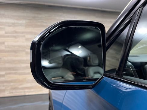 Used 2022 Rivian R1T Adventure image 28