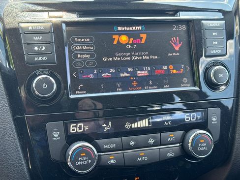 Used 2022 Nissan Rogue Sport SL w/ Premium Package image 26