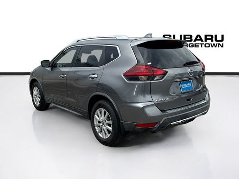 Used 2018 Nissan Rogue SV FWD image 5