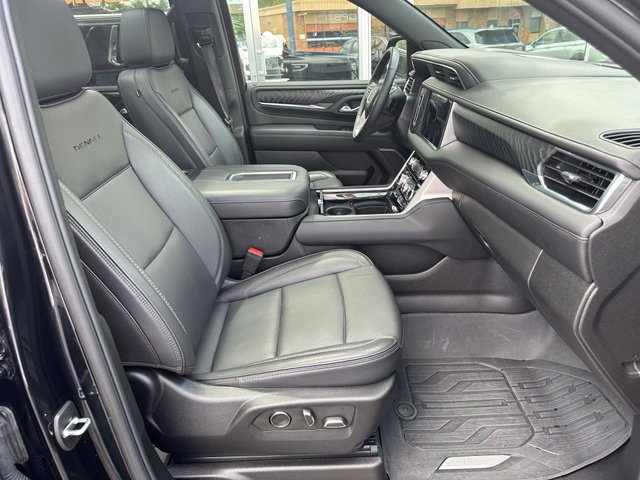 Used 2024 GMC Yukon XL Denali w/ Max Trailering Package AWD/4WD image 12