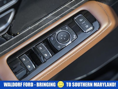 Used 2022 Lincoln Aviator Reserve w/ Equipment Group 201A image 41