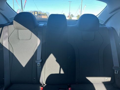 Used 2025 Hyundai Elantra SE image 26