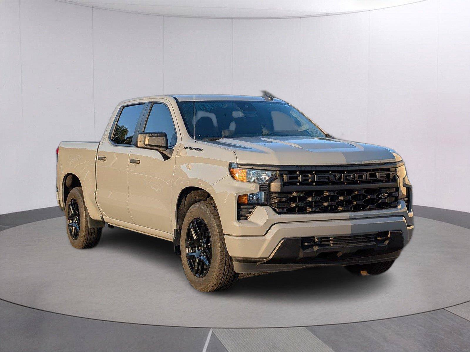 Used 2024 Chevrolet Silverado 1500 Custom w/ Dark Appearance Package RWD image 8