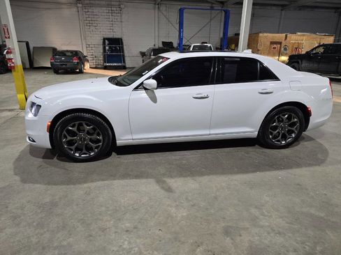 Used 2015 Chrysler 300 S w/ 300S Premium Group image 3
