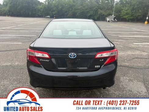 Used 2012 Toyota Camry LE FWD image 4