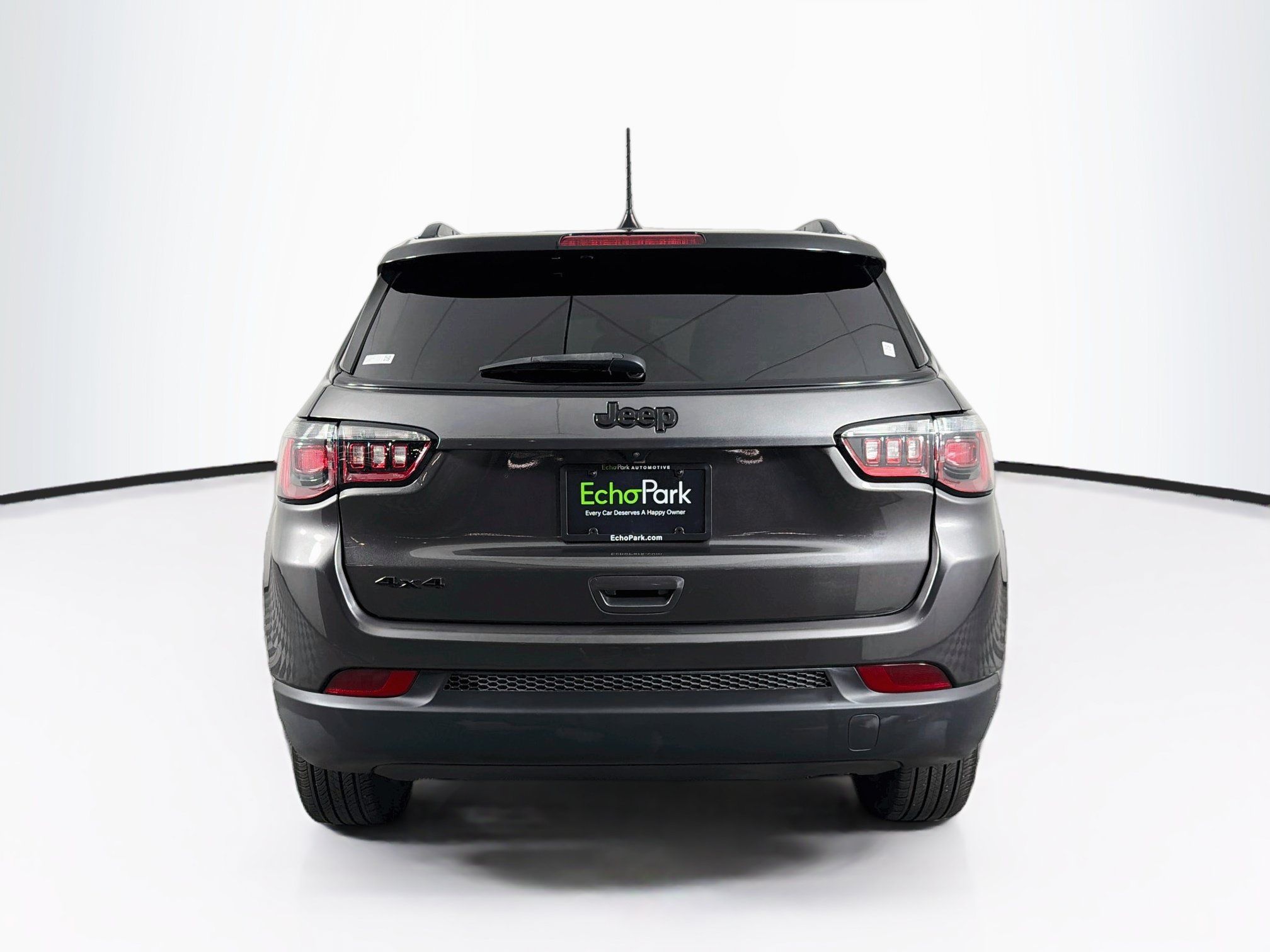 Used 2023 Jeep Compass Latitude AWD/4WD image 7