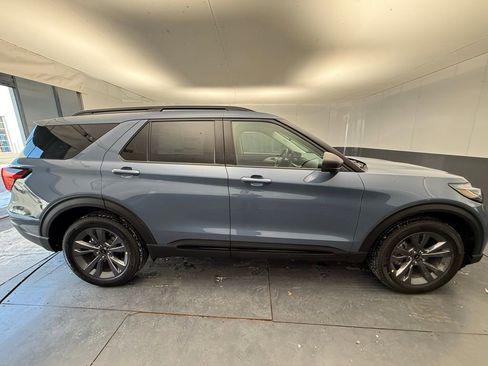 New 2026 Ford Explorer Active w/ Active Comfort Package image 13