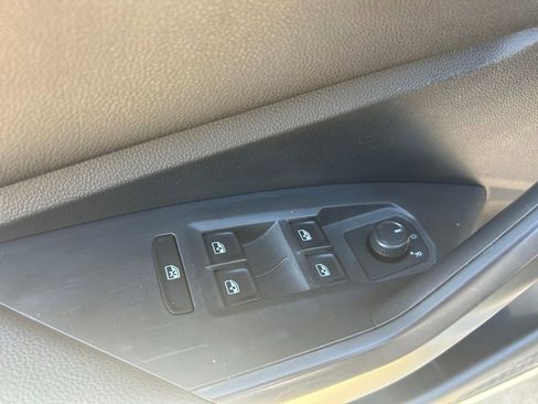 Used 2020 Volkswagen Jetta S FWD image 46