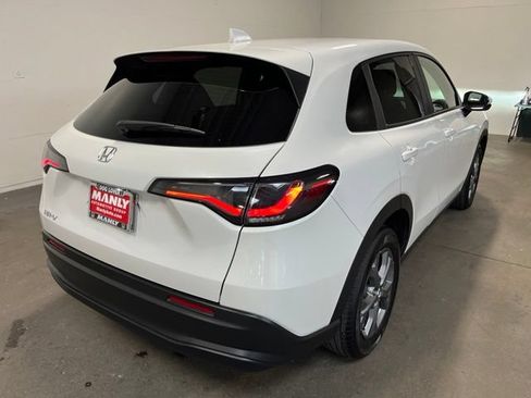 Used 2026 Honda HR-V LX image 3
