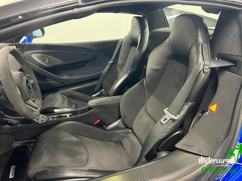 Used 2020 McLaren 600LT Spider image 10