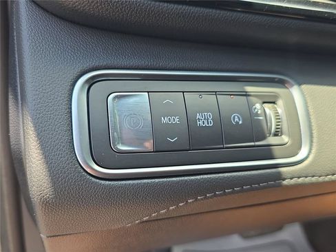 Used 2025 Buick Enclave Sport Touring w/ Power Package FWD image 34