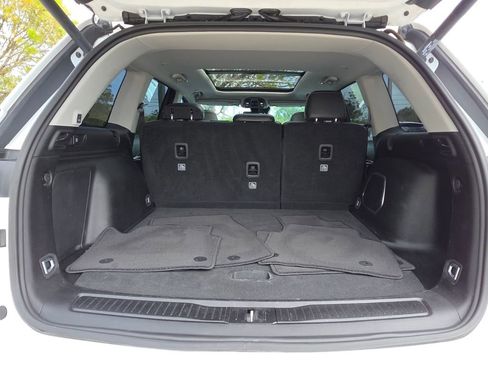 Used 2023 Jeep Grand Cherokee 4WD 4xe image 15