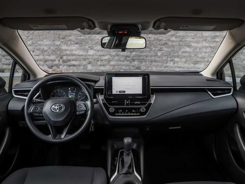 Certified 2025 Toyota Corolla LE FWD image 26