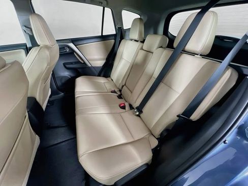 Used 2014 Toyota RAV4 Limited w/ Technology Package FWD image 24