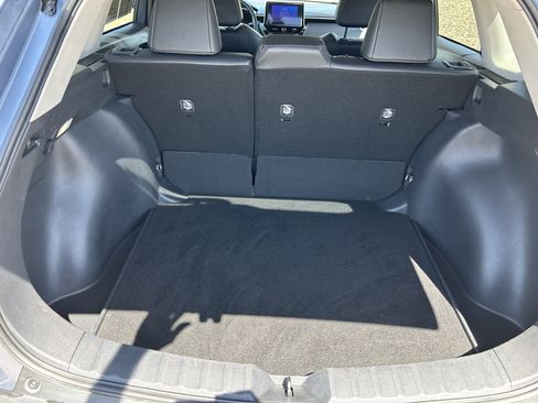 Used 2025 Toyota Corolla Cross XLE image 20