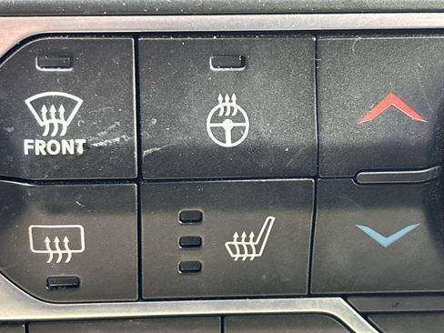 Used 2022 Jeep Wrangler Unlimited Rubicon w/ Cold Weather Group image 29