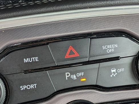Used 2019 Dodge Challenger GT w/ Blacktop Package RWD image 25