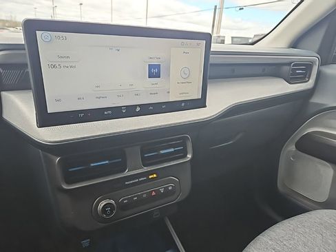 Used 2025 Ford Maverick XLT w/ Equipment Group 302A image 21