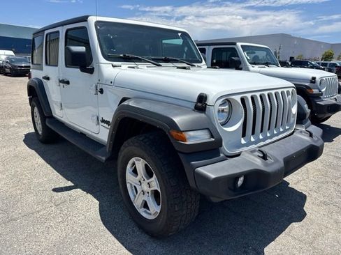 Used 2022 Jeep Wrangler Unlimited Sport AWD/4WD image 3