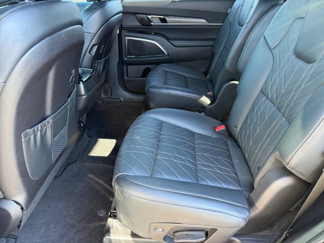 Used 2025 Kia Telluride SX Prestige X-Pro AWD/4WD image 13