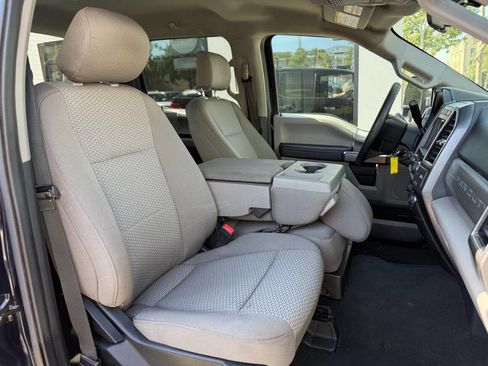 Used 2021 Ford F250 XLT w/ XLT Premium Package AWD/4WD image 30