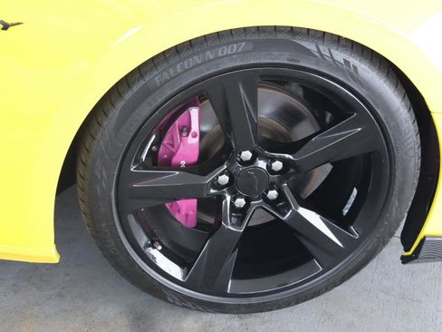 Used 2017 Chevrolet Camaro SS RWD image 35