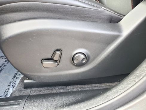 Certified 2022 Jeep Cherokee Trailhawk image 5