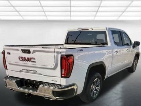 Used 2019 GMC Sierra 1500 SLT w/ Driver Alert Package I image 2