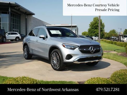 Used 2026 Mercedes-Benz GLC 300 4MATIC image 1